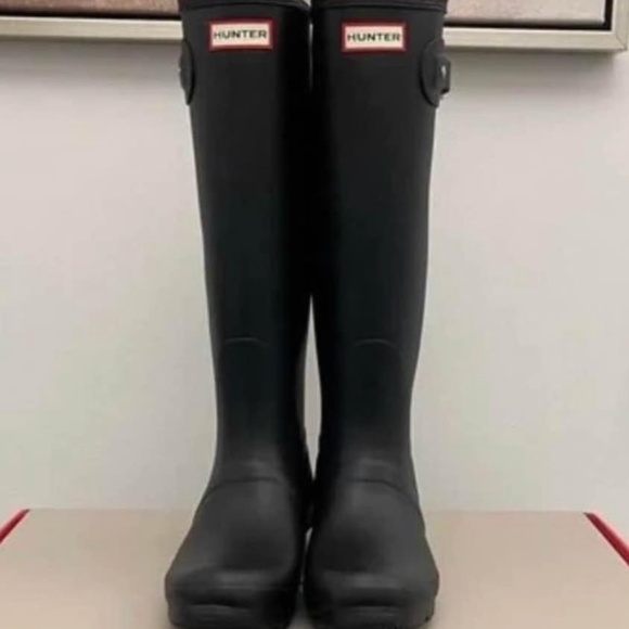 Women’s Brand New Hunter Boots - Picture 1 of 6